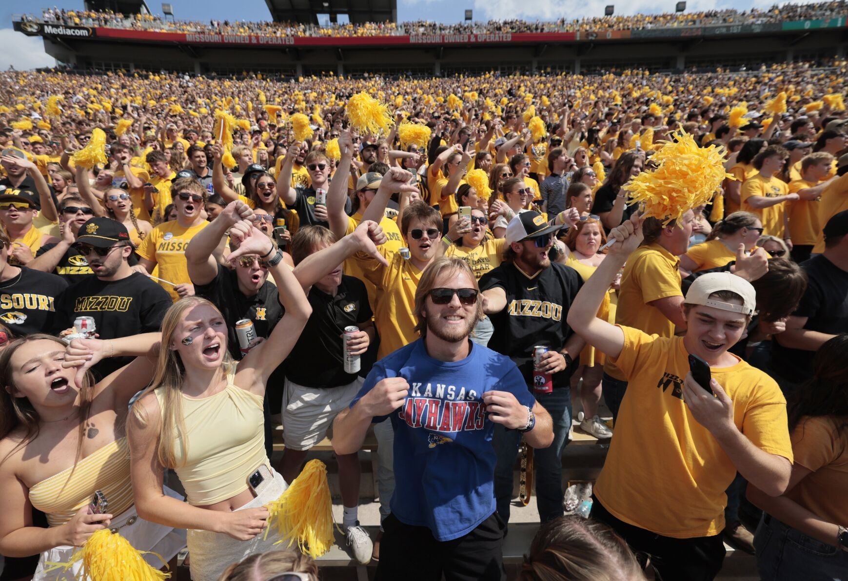 Border War returns as Mzzou host Kansas
